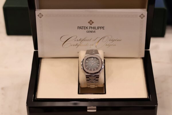 PP Nautilus 5711/1A. Blue dial. - Image 9