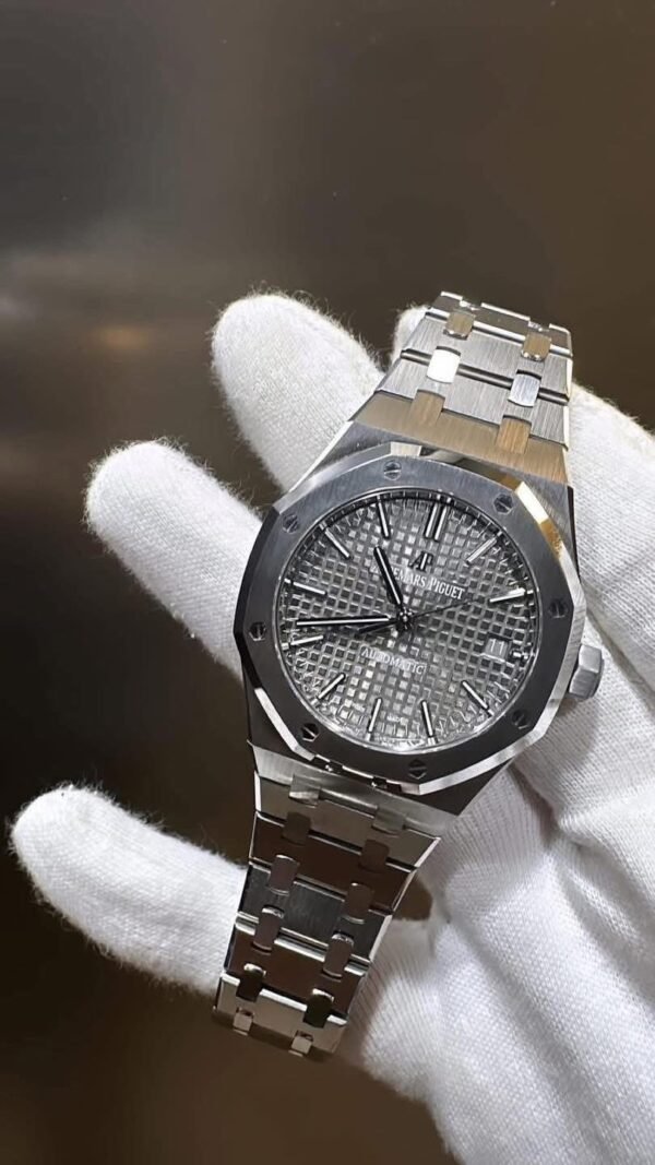 A P Royal Oak 15450ST Ruthenium Dial 37mm - Image 2