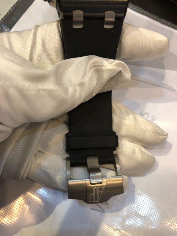 Audemars Piguet Royal Oak Offshore Ceramic 26405CE - Image 5