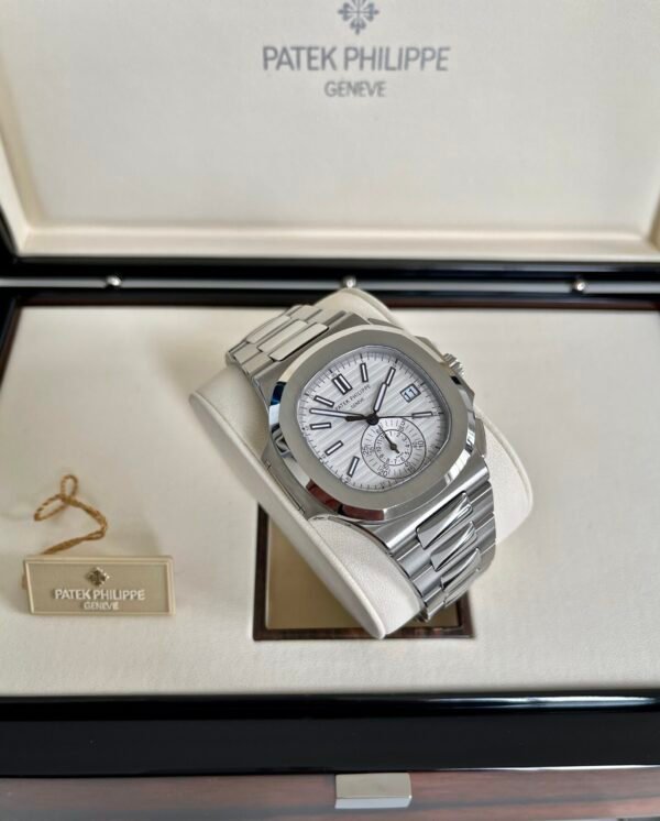 PATEK PHILIPPE NAUTLILUS CHRONO WHITE DIAL MODEL 5980/1A-019 - Image 8