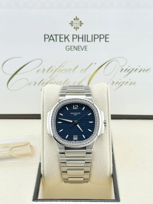 Patek Philipee Ladies Nautilus 35mm Gorgeous Blue Dial on Factory Diamond Bezel - Image 3