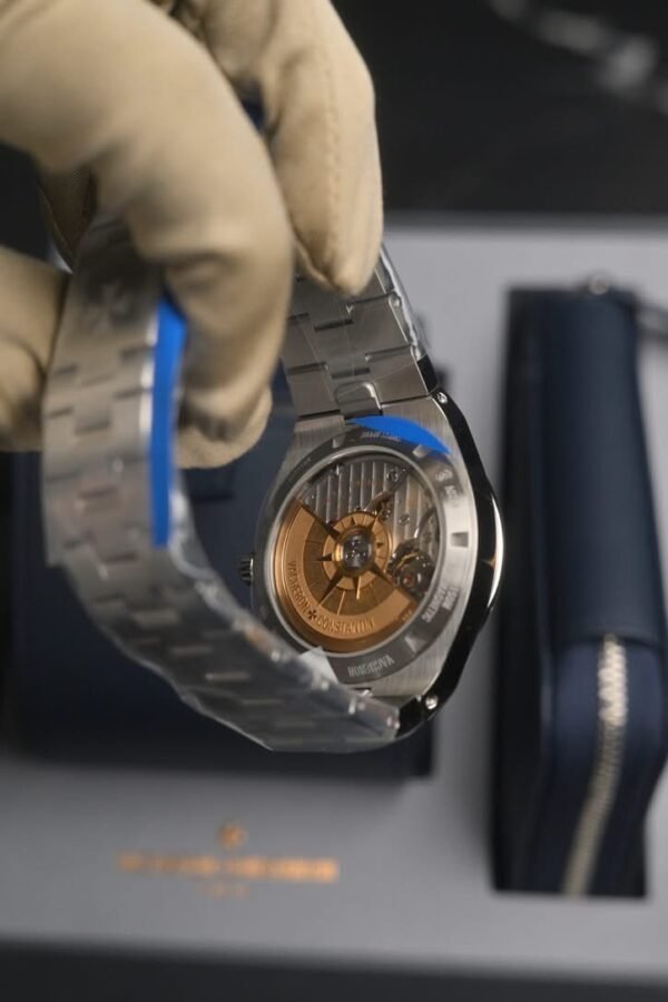 2025 BN!B V.C. - Overseas Blue Ref: 4520V/210A-B128 | 41mm | Blue Dial - Image 6