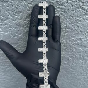 Diamond cross link bracelet 10k white gold 41.3 grams